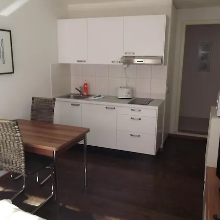 아파트 Rent-a-home Schweizergasse *