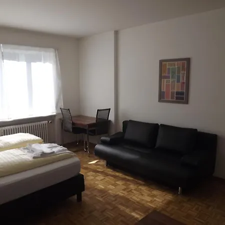 아파트 Rent-a-home Schweizergasse *